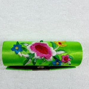 Asian Green Flower Embroidery Lipstick with Mirror Compact